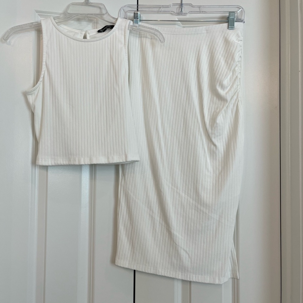White Ribbed two piece set - Picture 3 of 11